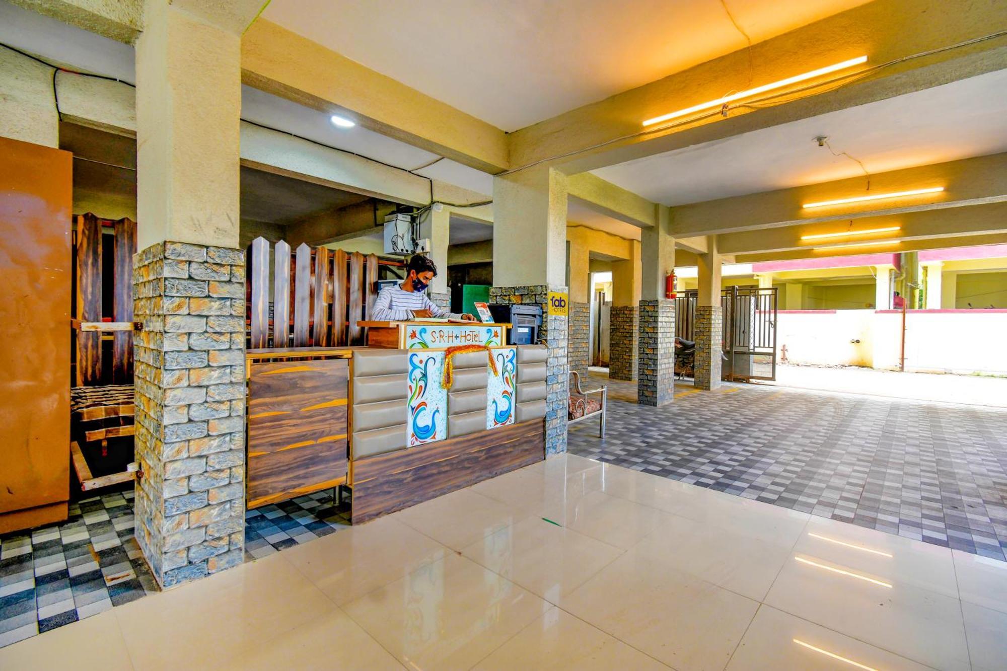 Hotel Fabexpress Srh - Nr Butterfly Park - Hinjawadi Exteriér fotografie